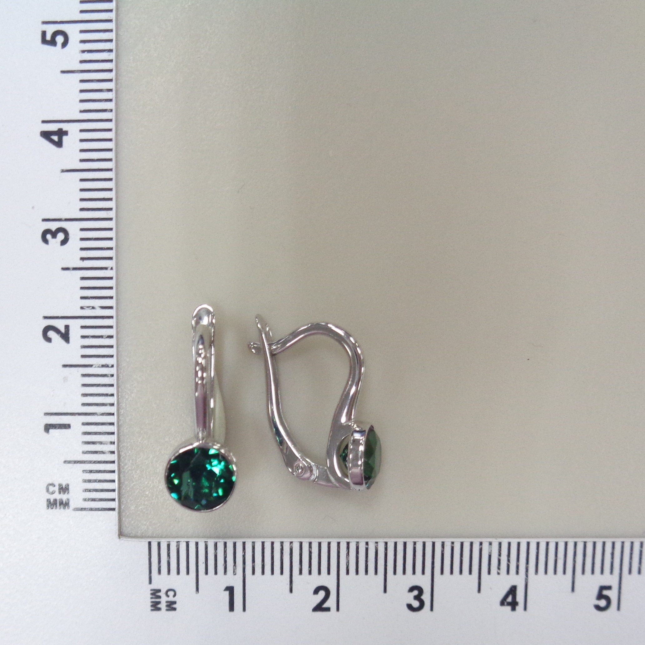 Серебряные серьги с празиолитами